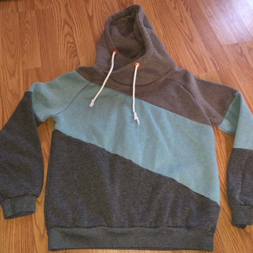 Kids XL hoodie, fits like small in adults